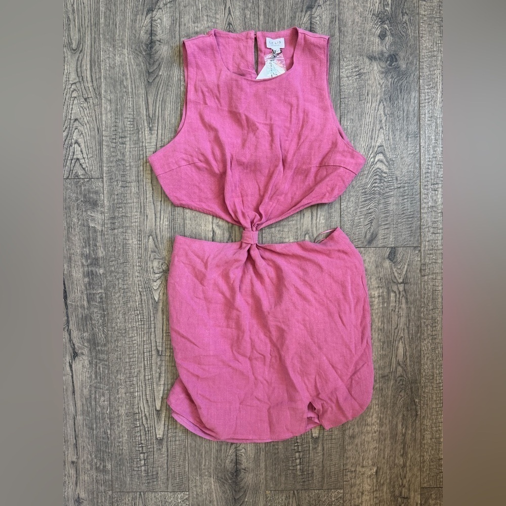3 Jems Le Lis Round Neck Cut Out Dress-NWT-Size Large